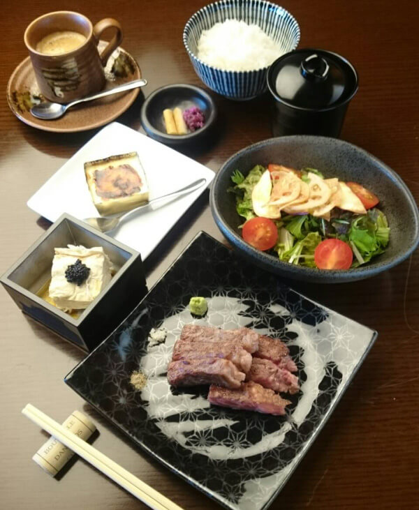 黒毛和牛の鉄板焼コース